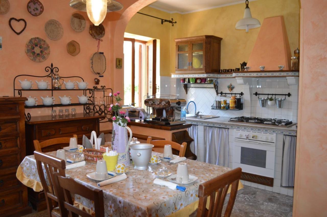 B&B Santa Vittoria Monteleone Sabino Ngoại thất bức ảnh